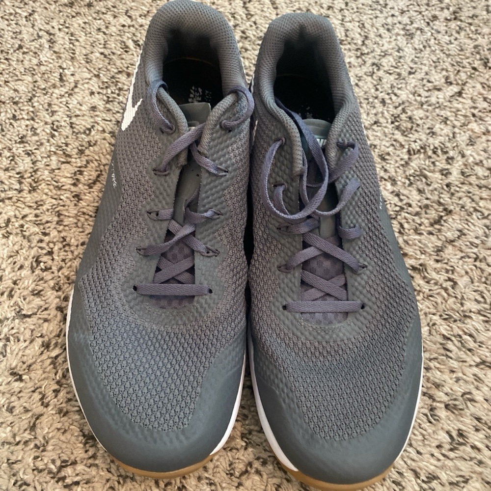Nike Metcom Mens size 11.5